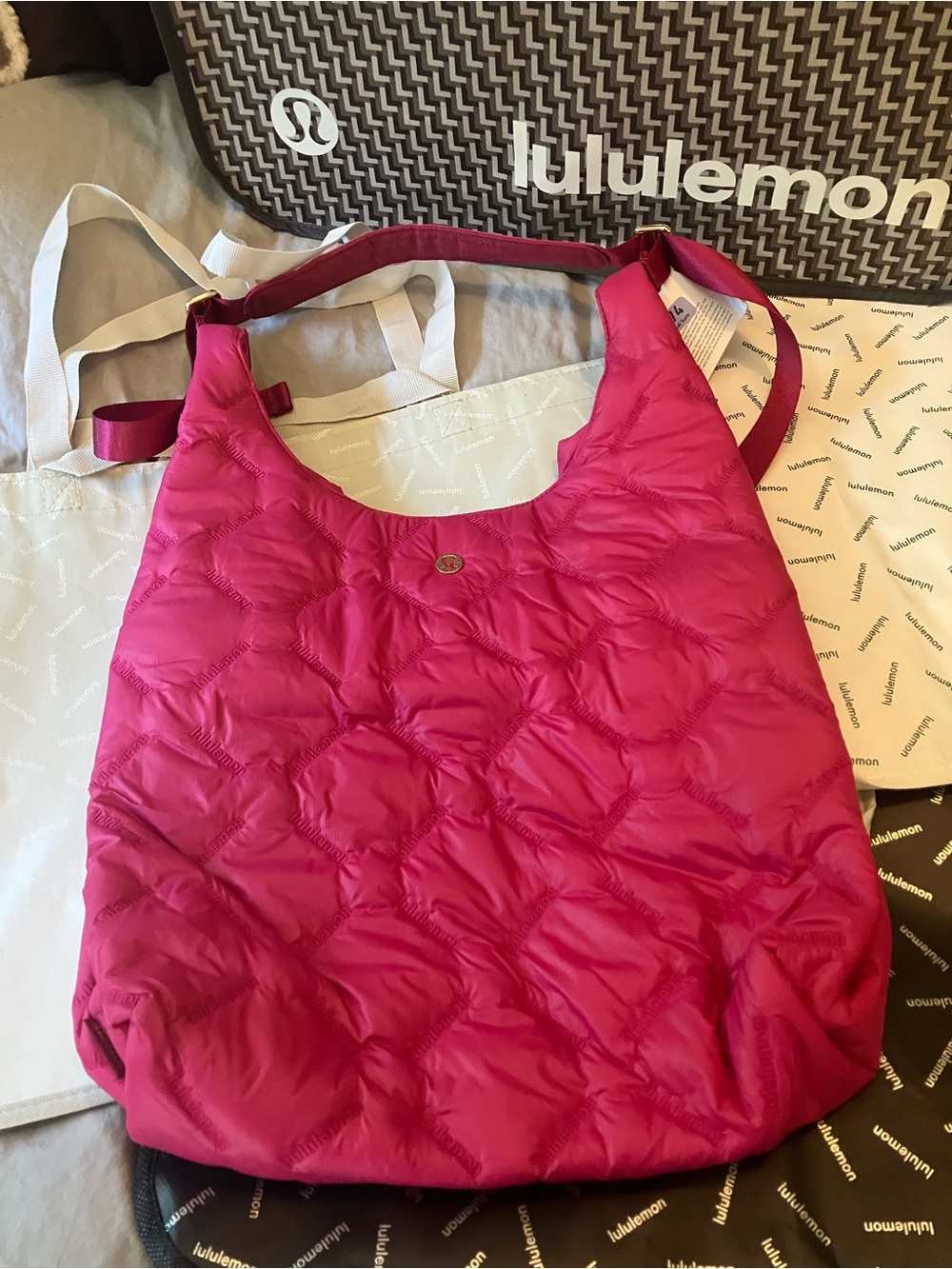 NWT Lululemon Quilty Shoulder Bag, 14 L, Berry Rumble/Gold